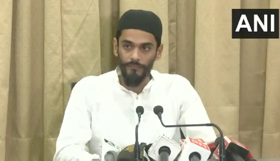 पश्चिम बंगाल: मस्जिदों से लाउडस्पीकर हटाने के निर्देश पर नौशाद सिद्दीकी ने उठाए सवाल, बोले- लिखित में दें