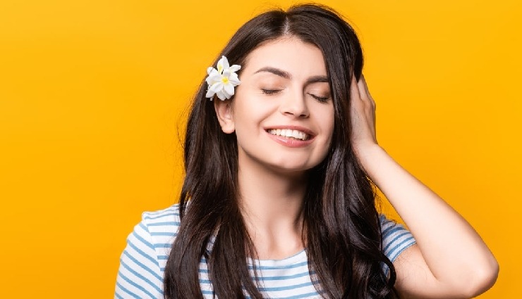 moringa for skin,moringa for hair,moringa skin benefits,moringa hair growth,moringa beauty benefits,moringa oil for skin,moringa powder for hair,anti-aging with moringa,natural remedies for glowing skin,herbal hair care,moringa in skincare,moringa nutrients for beauty