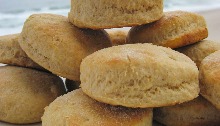 घर में बनाएं टेस्टी और हेल्दी आटे के बिस्किट, चाय की चुस्कियों के साथ लें इनका भी मजा #Recipe