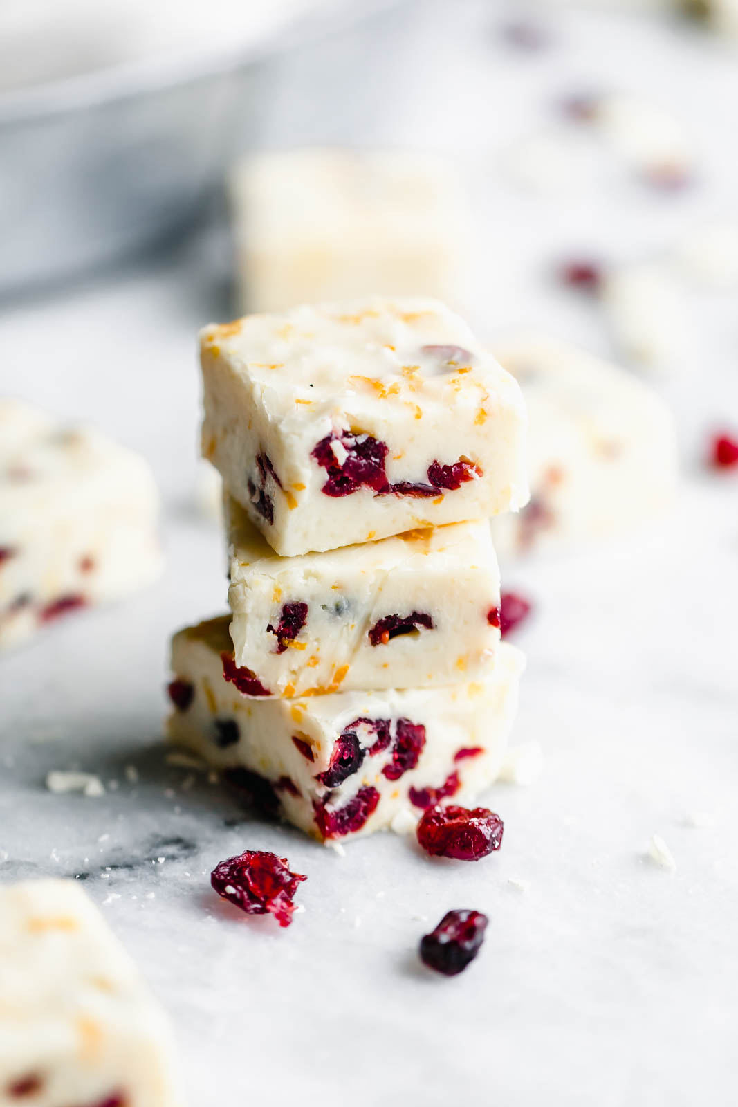 white chocolate cranberry fudge,white chocolate cranberry fudge recipe,recipe,chocolate recipe,yummy recipe,fudge recipe