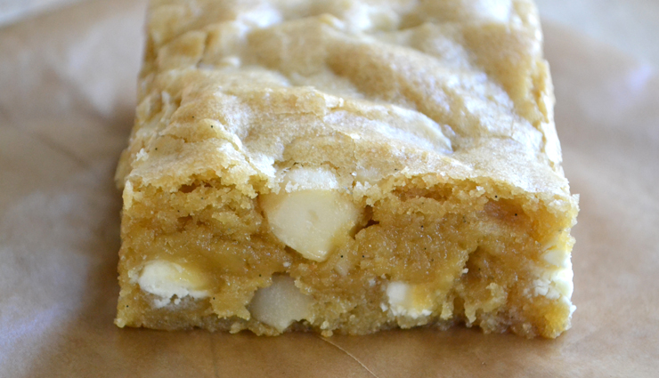 Recipe- Mouthwatering White Chocolate Macadamia Nut & Nutella Blondies