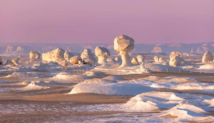 egypt travel guide,places to visit in egypt,egypt tourist attractions,pyramids of egypt,egypt itinerary,egyptian culture,historical sites in egypt,desert oases egypt,egypt travel tips,iconic egypt destinations