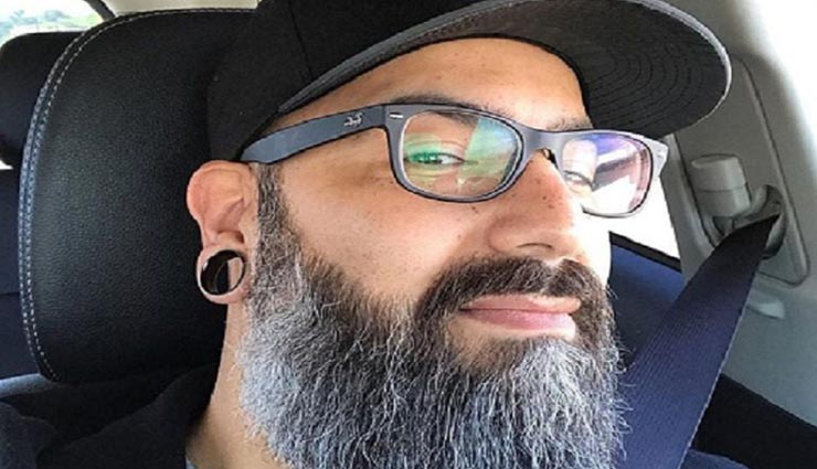 दाढ़ी-मूंछ के बालों में सफेदी लाती हैं चिंता, इन प्राकृतिक उपायों की मदद से करें इन्हें दूर