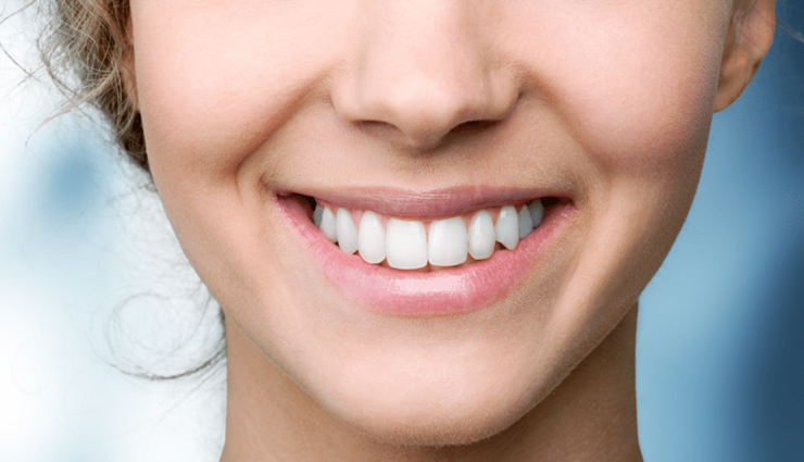 7 Natural Remedies To Get White Teeth