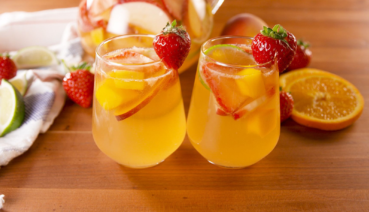 Recipe- Celebrate Summers With Strawberry Orange White Wine Sangria