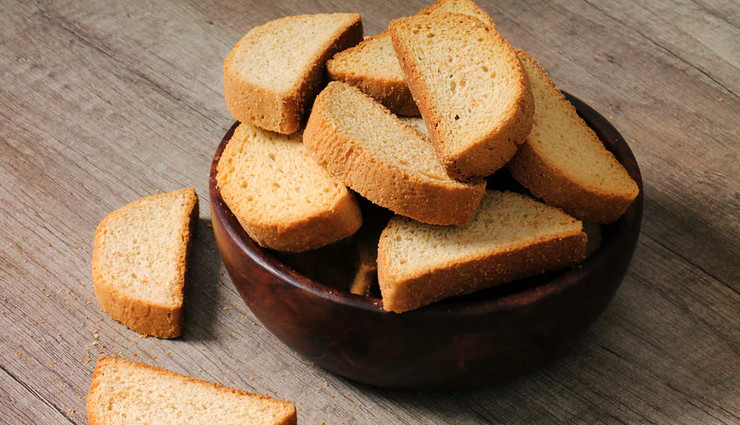 foods for stomach flu recovery,beat stomach flu with food,best foods for gastroenteritis,banana for stomach flu,ginger nausea relief,rice water stomach flu,low-acidic fruits,garlic immune boost,crackers for upset stomach,coconut water hydration