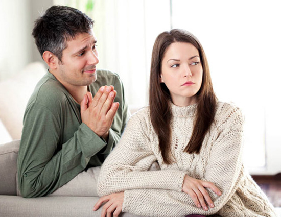 नाराज पत्नी को मनाने के 5 आसान तरीके 