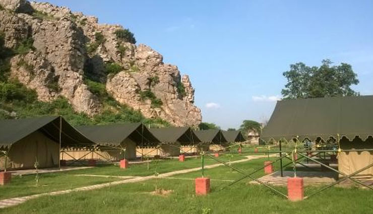 beautiful resorts in delhi,heritage village resort,camp wild dhauj resort,surjivan resort,botanix nature resort,holidays,travel tourism