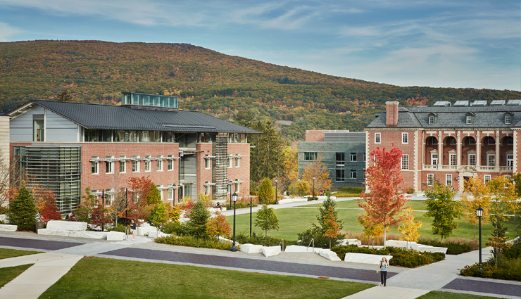 beautiful college campus,college campus in united states,unites states travel,america,travel guide