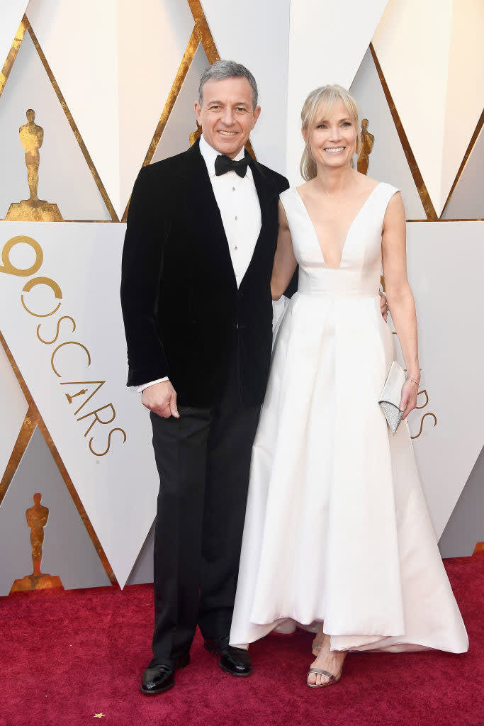 celebs in white dress,oscars 2018 red carpet,dress in white,oscars 2018,fashion tips