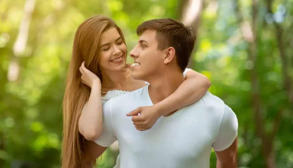 10 Effortless Secrets to Win a Girl’s Heart and Make Her Dream of Being with You in No Time