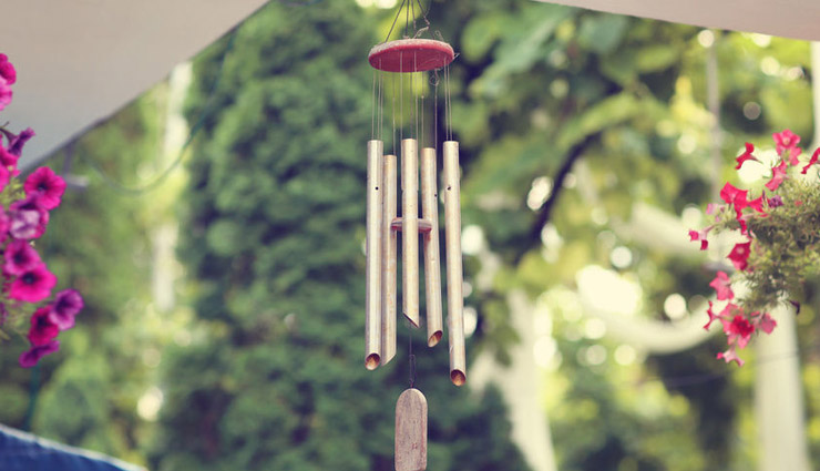 5 Vastu Tips to Attract Positivity With Wind Chimes