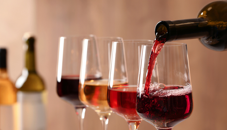 11 Amazing Reasons To Drink Red Wine
