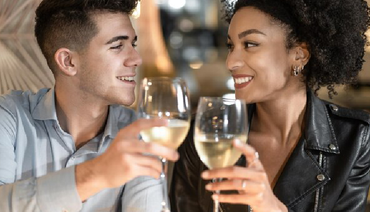 romantic gestures for girlfriend,sweet things for girlfriend,romantic surprises for her,sweet gestures for your girlfriend,romantic ideas for girlfriend,thoughtful gestures for girlfriend,surprise gestures for her,romantic gestures without prompting,sweet gestures to win her heart,romantic actions for girlfriend