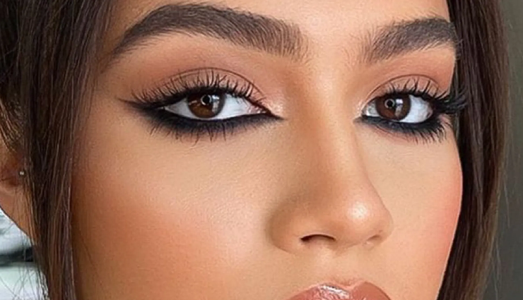 new year party makeup,makeup tips for new year eve,party makeup ideas,new year eve beauty tips,makeup looks for celebrations,festive makeup guide,glamorous new year makeup,holiday party beauty tips,eye-catching makeup for celebrations,new year eve makeup trends,sparkling new year makeup,glittery party looks,new year beauty hacks,festive makeup trends,stunning holiday looks,bold makeup for celebrations,shimmering new year eve makeup,party-ready beauty tips,elegant makeup ideas,dramatic new year looks,countdown-worthy makeup,chic party makeup styles,radiant new year makeup,festive glam tips,eye-catching party looks