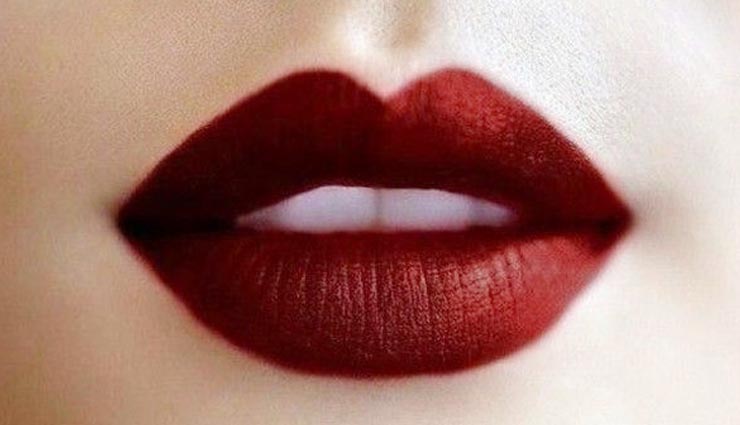 lipstick color,personality through lipstick color,ravishing red lipstick,phenomenal hot pink lipstick,buoyant baby pink lipstick,winsome wine red lipstick,captivating coral lipstick,optimistic orange lipstick,mischievous maroon lipstick,passionate purple lipstick