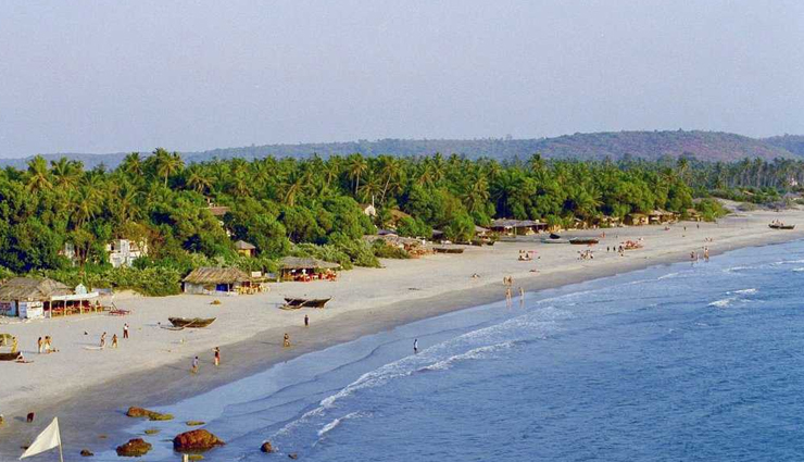 winters,beaches in winters,places to visit in winters,bangram beach,lakshadweep,chandipur beach,odisha,muzhappilangad beach,kerala,arambol beach,goa,dumas beach,gujrat