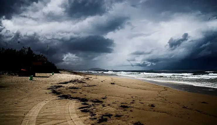 food places in india,places to try food,food in india,india,tunday kebabi,lucknow,britannia and co,mumbai,leopolds cafe,mumbai,glenarys,darjeeling,karims,delhi