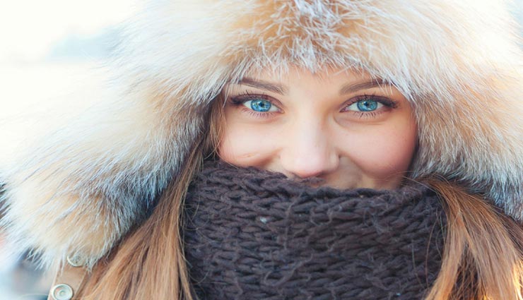 सर्दियों में इन 5 चीजों का ना करें त्वचा पर इस्तेमाल, दिखने लगेगा रूखापन