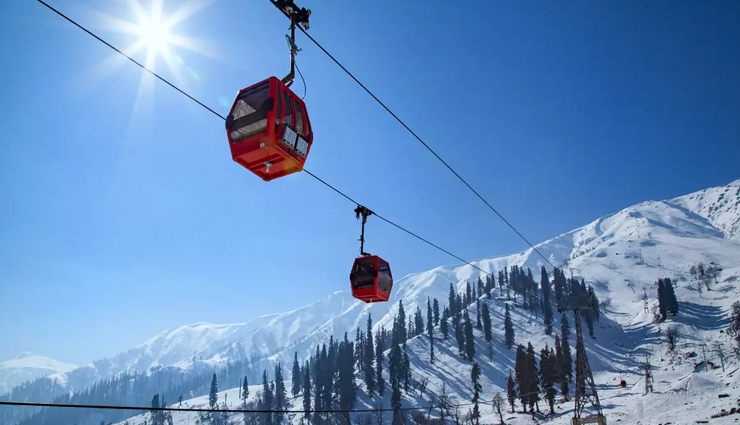 places in india,places in india during winters,snow places in india,gulmarg,kashmir,munnar,kerala,auli,uttarakhand,manali,roopkund,uttarakhand