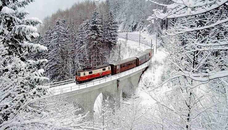 6 Scenic Train Trips Around The World To Take This Winters