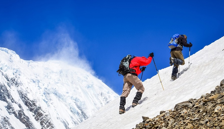 लेना चाहते हैं सर्दियों में ट्रैकिंग का मजा, देश की ये 7 जगहें देगी आपको रोमांच 