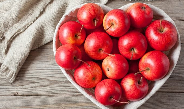 fruits that can do wonders to your skin during winters,beauty tips,beauty hacks