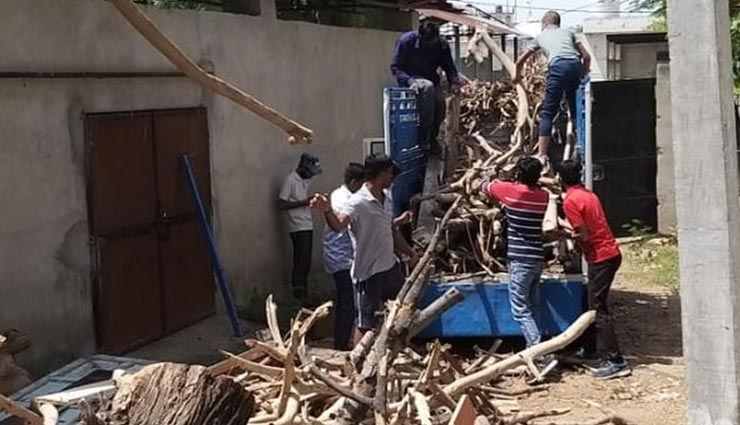 ब्यावर : कोरोना लाया मौतों का ऐसा कहर कि श्मशान में कम पड़ी लकडियां, युवाओं ने घर-घर जाकर जमा किया पर्याप्त स्टॉक