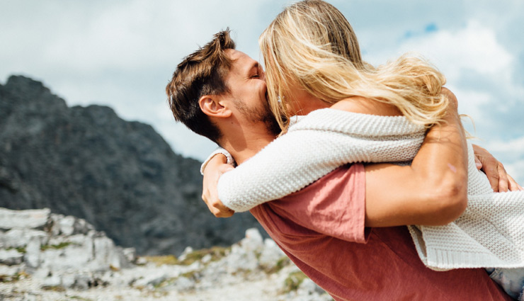 राशिनुसार जानें महिलाओं का प्रेम स्वभाव, रिश्तों में आएगी मधुरता