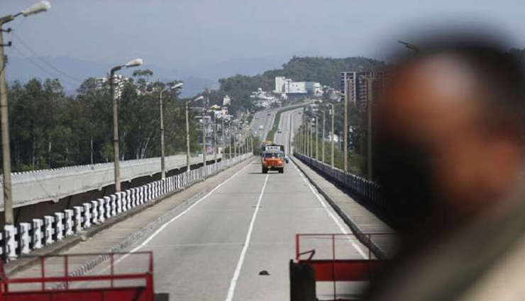 woman travels 2700 km to meet ailing son in hospital,2700 km in a car crisscrossing 6 states,jodhpur,strict lockdown restrictions,kottayam,journey from kerala through tamil nadu karnataka maharashtra gujarat to reach rajasthan,coronavirus lockdown,coronavirus update,news