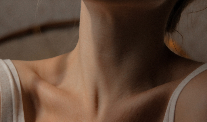 be alert as soon as these symptoms appear in women there can be a risk of thyroid cancer,Health,healthy living