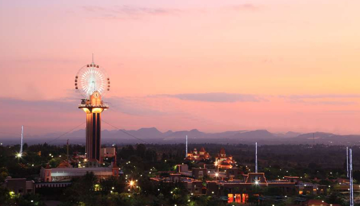 भारत के 5 खूबसूरत थीम पार्क holidays,india,places to be visited in india,5 amazing theme parks in india,theme parks in india,amusement parks in india,fun destinations,water parks,summer destinations in india