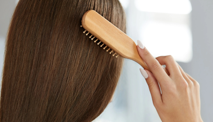 7 Benefits of Using Wooden Brush For Your Hair 