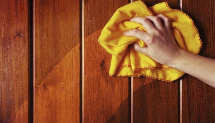 बरसात में इस तरह करें लकड़ी के फर्नीचर की देखभाल, चलेंगे सालोंसाल wooden furniture,wooden furniture tips,wooden furniture care in monsoon,wooden furniture tips in rainy days