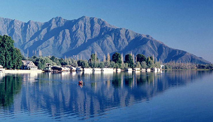 पार्टनर संग घूमने जाने का मन हैं तो बनाए देश की इन 10 खूबसूरत झीलों का प्लान
romantic lakeside destinations,partner travel plan ideas,beautiful lakes for couples,romantic getaways by lakes,lakeside travel destinations for couples,lakeside retreats for partners,partner travel recommendations for lakes,romantic lake trips for couples,couples travel plan for lakes,scenic lakeside destinations for partners,couples lake travel guide,romantic lakeside vacations,lakeside serenity for couples,partner getaway by the lake,scenic lakeside retreats,partner travel adventures by lakes,couple lake exploration,lakeside romance travel ideas,idyllic lakeside vacations for couples,lakeside escapades for partners