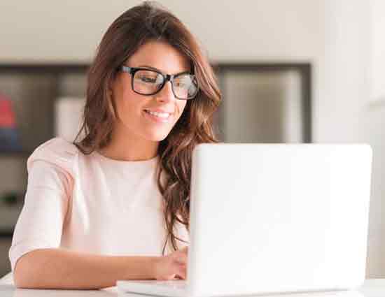 घर बैठे पैसे कमाने के 4 आसान तरीके