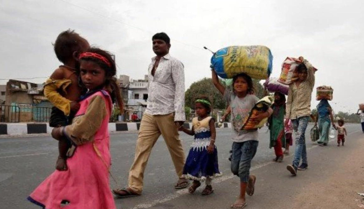 225 migrant workers from bihar,workers from bihar reach telangana,bihar,telangana,work in rice mills,news,vc sajjanar,cyberabad police commissioner,peddapalli district,jagtial district,miryalguda district