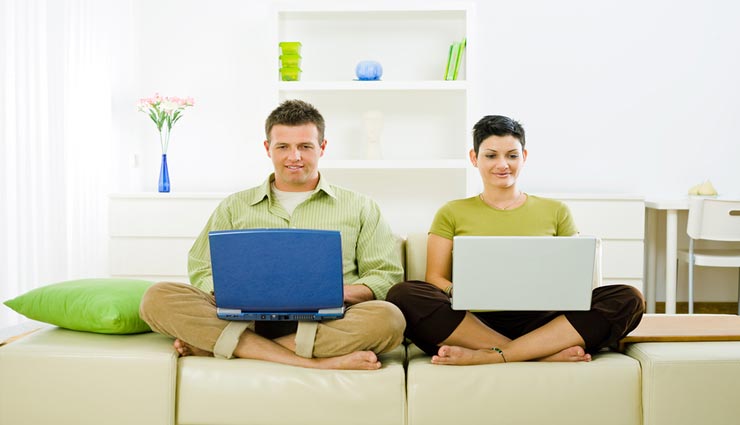 इन 5 तरीकों से वर्किंग कपल्स बनाए जिंदगी को खुशनुमा, बना रहेगा प्यार