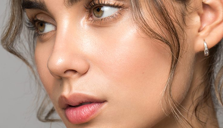 7 DIY Ways To Use Coconut Oil To Treat Wrinkles