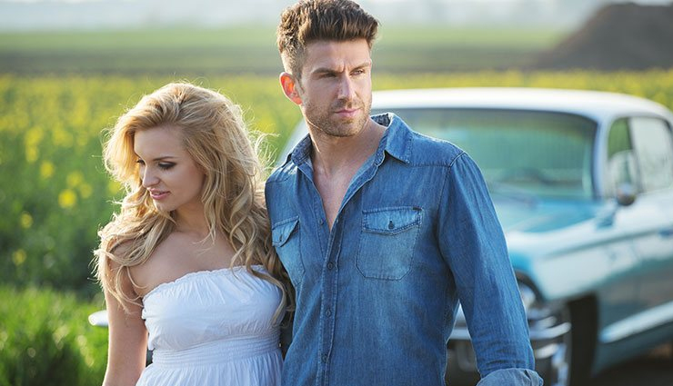 love with the wrong person,reasons for being in love with the wrong person,wrong person relationship,signs of loving the wrong person,Relationship Mistakes,unhealthy love relationship,emotional attachment to the wrong person,red flags in love relationships,breaking free from the wrong person,choosing the right partner