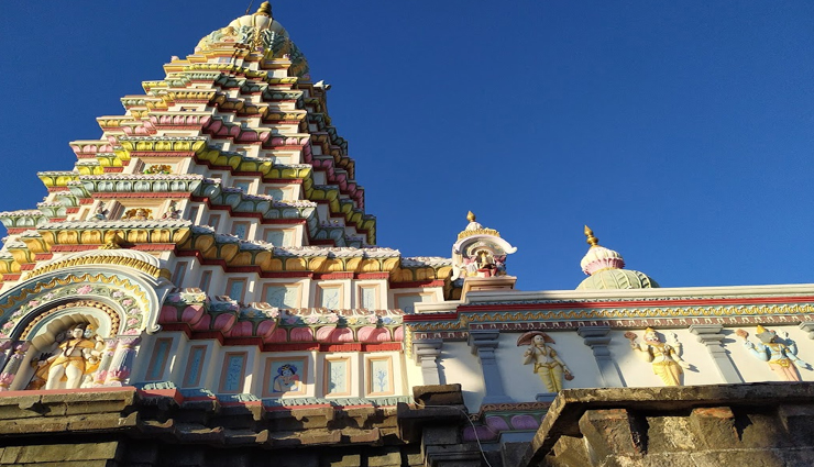 परिवार संग कर सकते हैं महाराष्ट्र के इन प्रसिद्द धार्मिक स्थलों के दर्शन, मिलेगी आत्मिक खुशी travel tips,travel guide,maharashtra temples