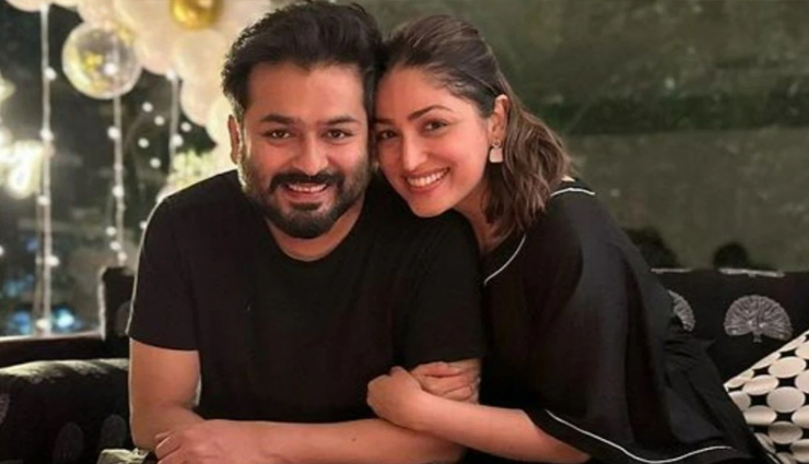 2 News : बच्चे के लिए ऐसा चाहते हैं यामी और आदित्य, आज इन सितारों ने लगाई त्रिवेणी संगम में आस्था की डुबकी