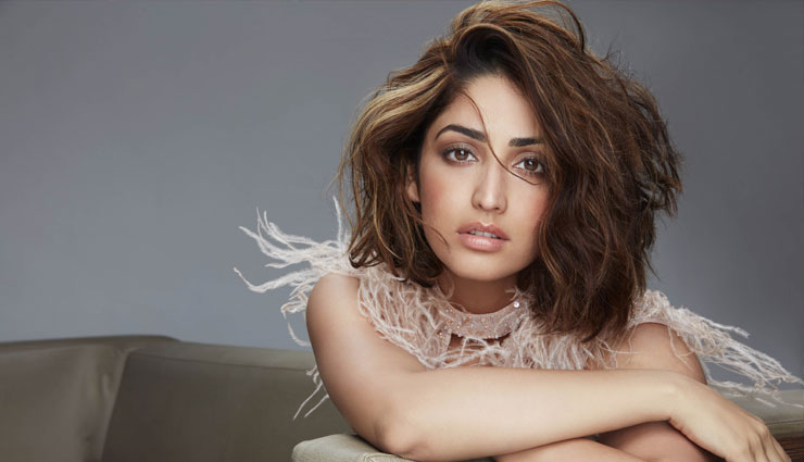 महिला दिवस के मौके पर यामी गौतम ने दिया जवान लड़कियों को एक खास संदेश! VIDEO