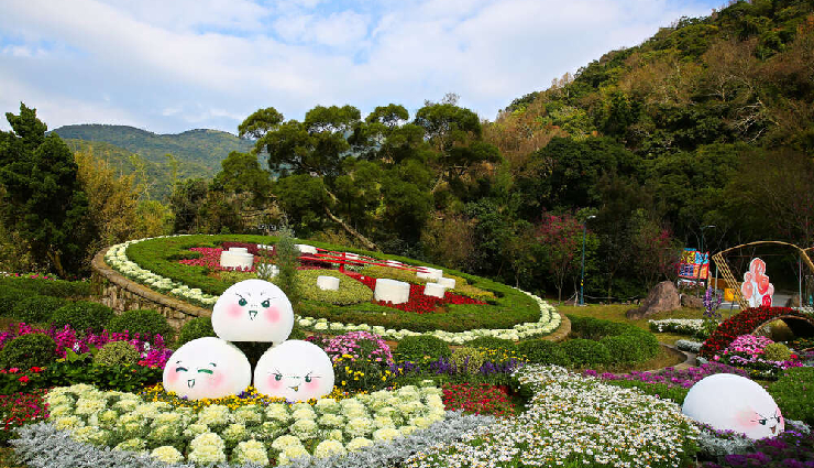 taiwan vacation attractions,taipei 101 observation deck,beitou hot springs,rainbow village nantun,taroko gorge hiking trails,sun moon lake leisure activities,yandmingshan national park,xinshe sea of flowers taichung,lin family mansion and garden,zushi temple architecture,wusheng night market shopping and dining,taiwanese tourist destinations,taiwan sightseeing spots,must-visit places in taiwan,cultural attractions in taiwan