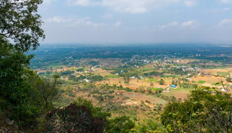 places to visit near chennai in september,best monsoon destinations near chennai,pondicherry travel guide,mahabalipuram attractions,tirupati monsoon travel,pulicat lake bird watching,gingee fort historical sites,kanchipuram temples,yelagiri hills hill station,tharangambadi coastal town,horsley hills scenic spots,kodaikanal hill station,chennai weekend getaways,monsoon trips near chennai,scenic spots near chennai in september