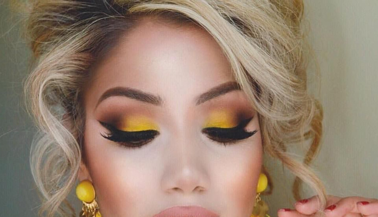 आईशैडो के ये कलर्स बन रहे आज का फैशन, आपको देंगे आकर्षक लुक colors of eyeshadow,fashion trend,fashion tips,shades of eye shadow,eye make up tips,make up tips,beauty tips