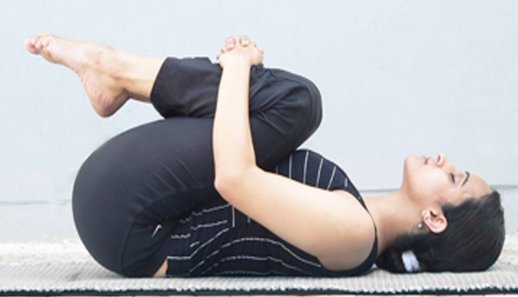 yogasan for period pain,healthy living,Health tips