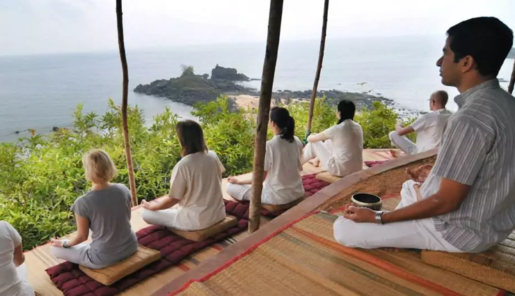 Here is How Ayurveda and Yoga are Connected To Each Other