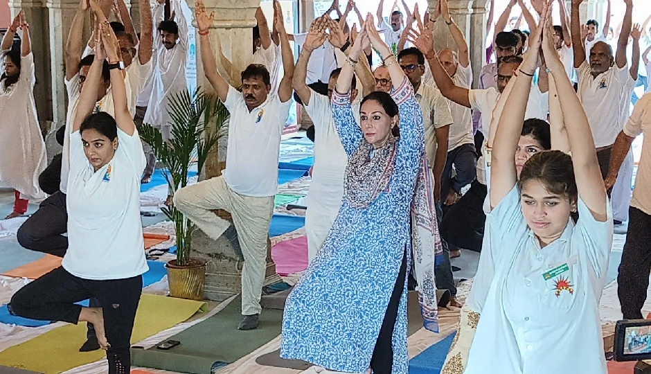 international yoga day 2025,yoga day celebration rajasthan,desert yoga program,bhajanlal sharma yoga event,yoga in jaisalmer,indian yoga culture,yoga in historical places,yoga message india,yoga awareness campaign