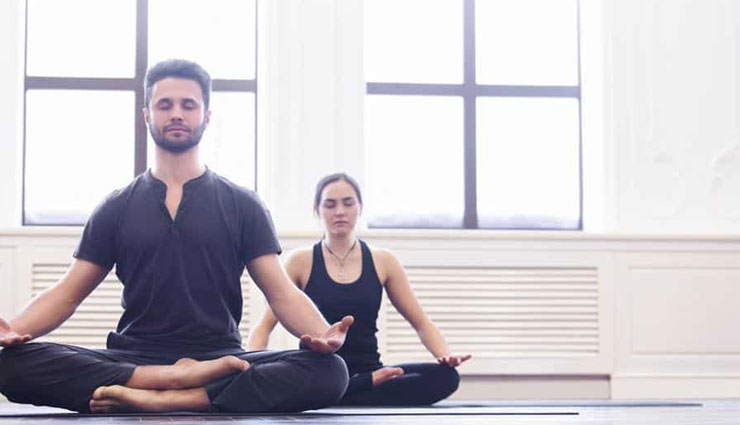 5 Yoga Poses For Lazy People